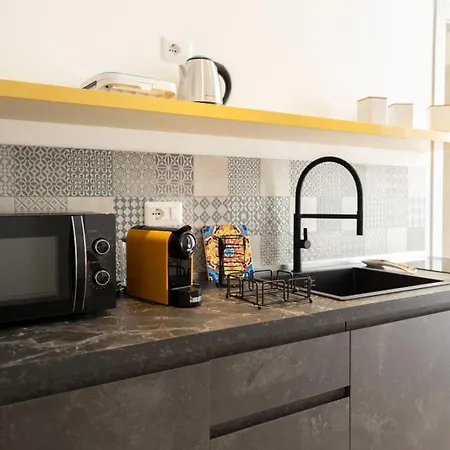 Ruggero 156 Apartment *